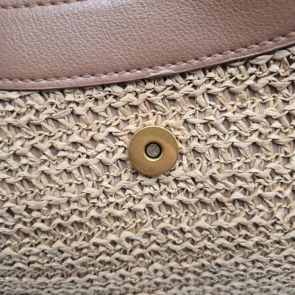 Steve Madden Bfreya Woven Hobo Shoulder Tote Bag Brown Sand Tan Magnetic Closure